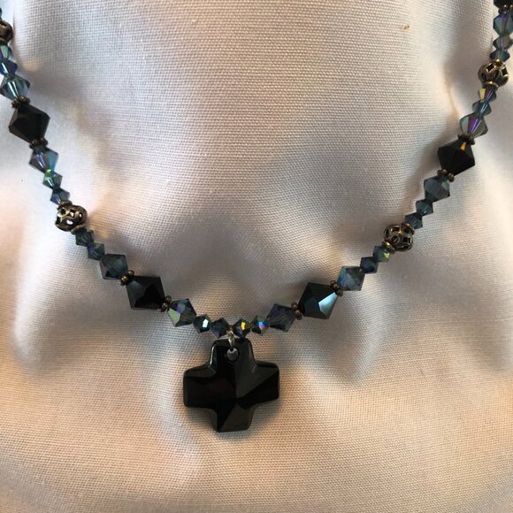 Matching earrings, bracelet and necklace, blue and black and dark metal - Picture 2 of 10